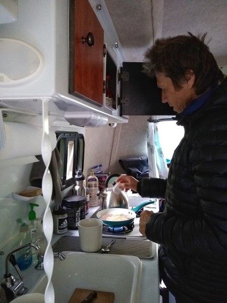 A513F1EE-F17C-4046-AE1F-887D42FF858D